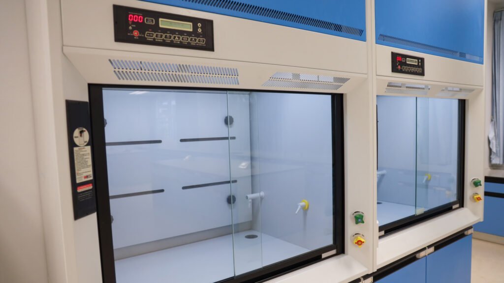 Cleanroom Management International - Equipment Validation